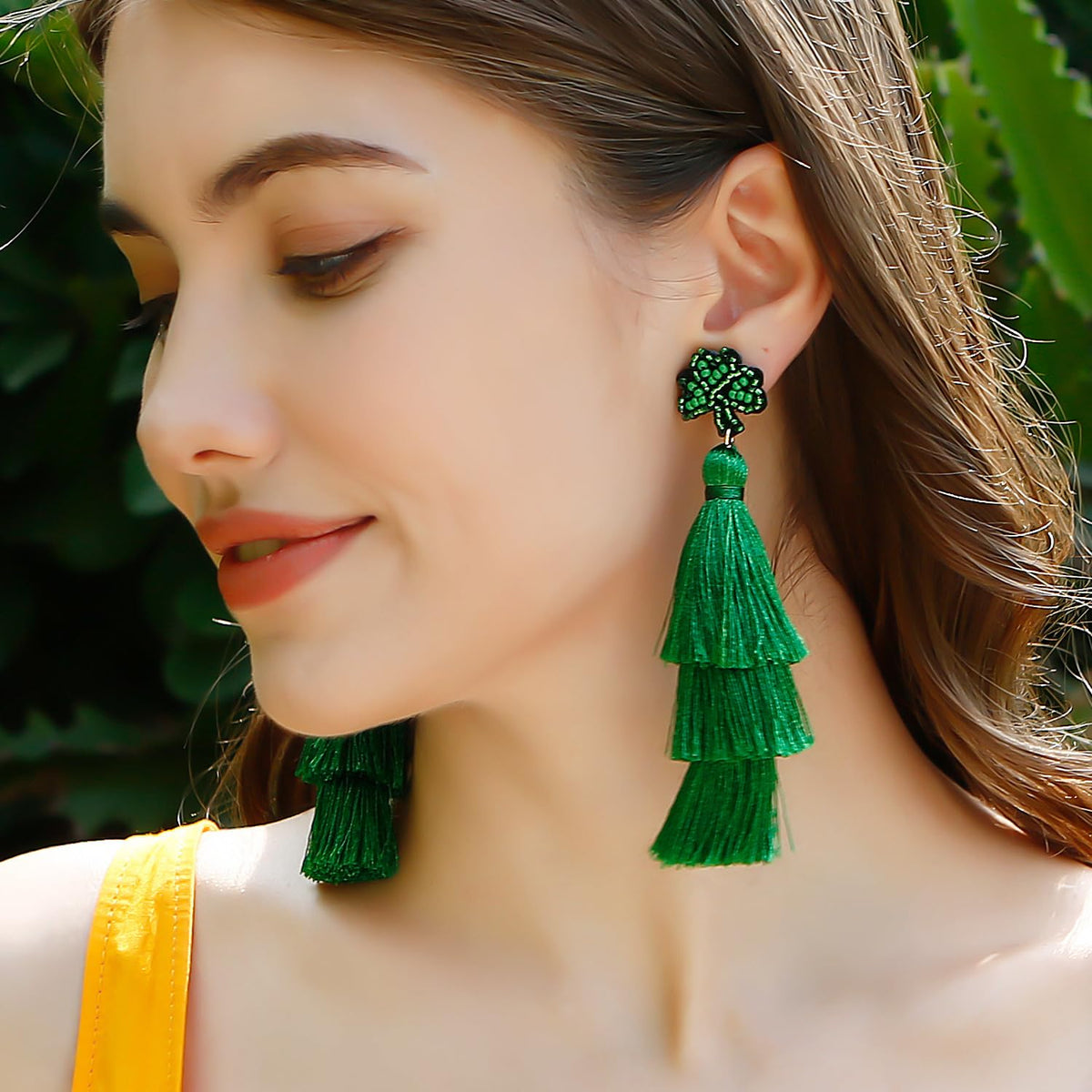 Vintage Boho Clover Tassel Earrings – Beaded Dangle Earrings for St. Patrick’s Day, Gifting, and Casual Seasonal Fashion Statements