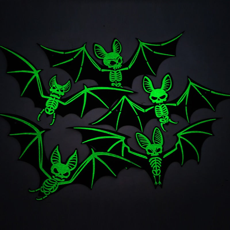 Halloween Hanging Glow-in-the-Dark Bats – 3D Glowing Plastic Decorations for Haunted House Indoor and Outdoor Party Décor