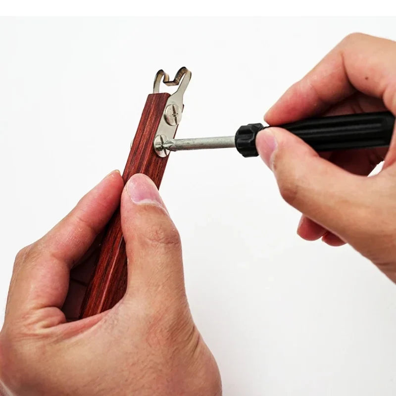 Mini Adjustable Bathroom Wrench – Durable Aluminum Multifunctional Spanner with Strong Clamping and Wide Open-End for Household Plumbing Repairs