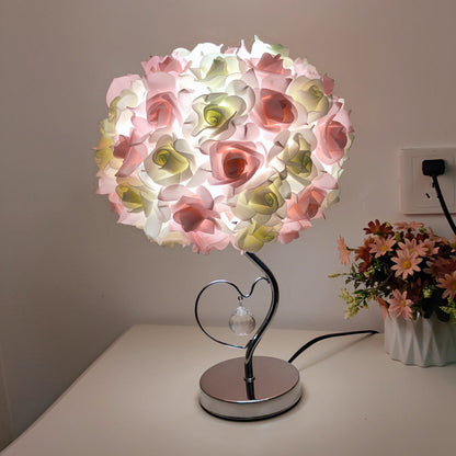 Pastoral Style Pink Table Lamp – Heart-Shaped Crystal Night Light for Bedrooms, Romantic Decorative Lighting and Perfect Gift for Girls, Teen Rooms, and Cozy Spaces