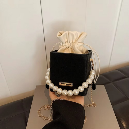 PU Leather Bucket Bag – Vintage Drawstring Crossbody Purse with Pearl Detail and Chain Strap for Women, Shoulder Carry and Everyday Style