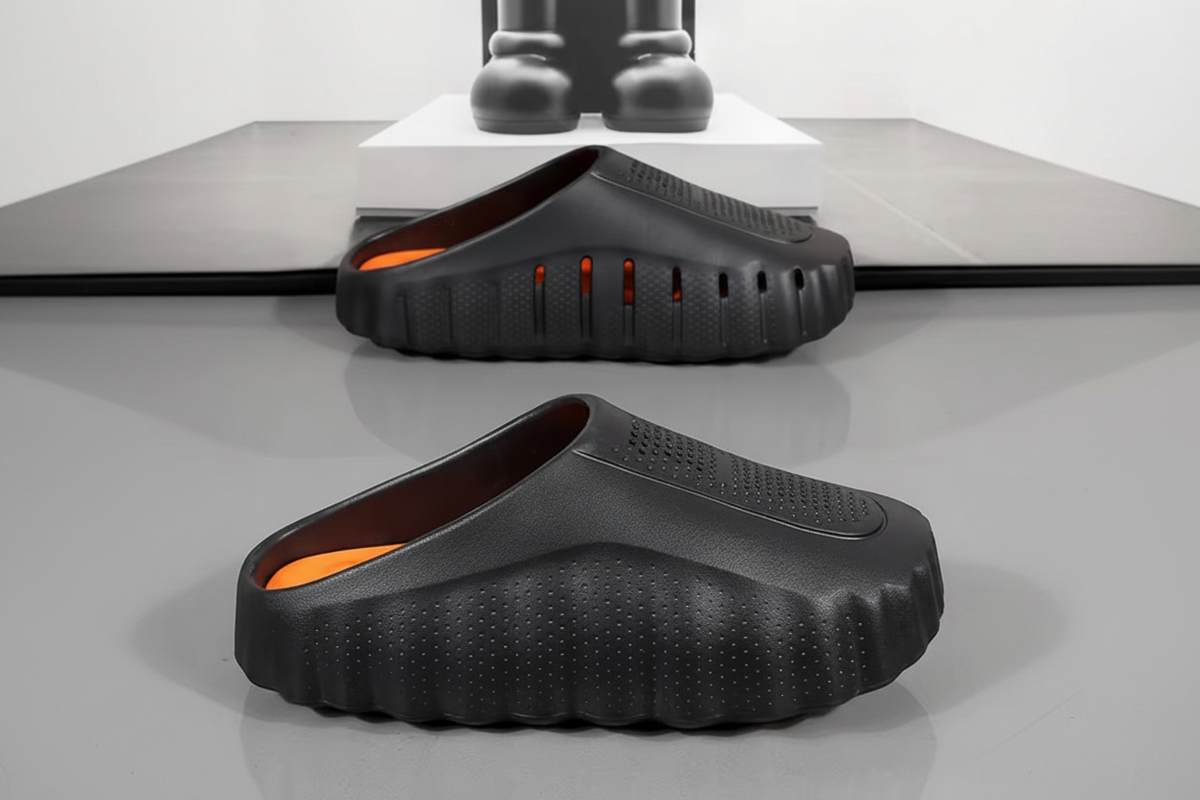 Men’s EVA Massage Slippers – Lightweight Comfortable Casual Slides with Textured Footbed for Home, Beach, Outdoor Sports and Summer Wear