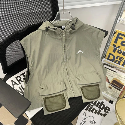 Men’s Tactical Techwear Vest – Summer Lightweight Hooded Utility Vest with Zipper Pockets for Outdoor, Workwear & Street Style