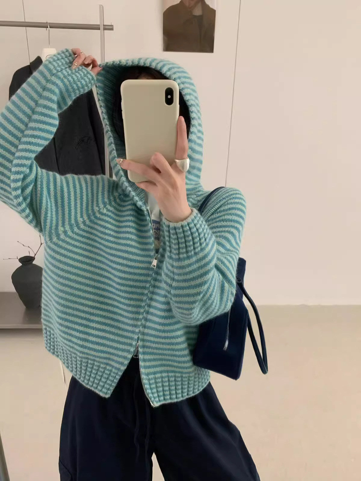 Retro Striped Knit Cardigan – Women's Zip Up Hooded Sweater with Loose Fit, Short Coat Design and Korean Autumn Winter Style