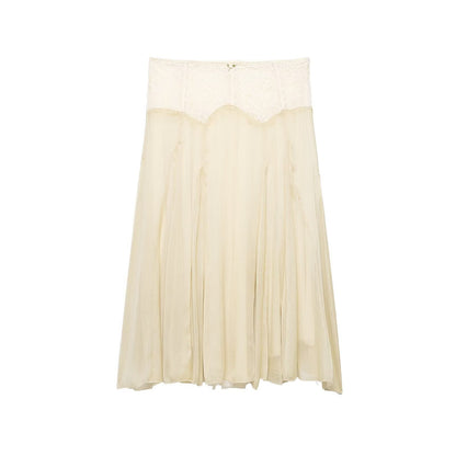 Elegant Summer Skirt Set – V-Neck Wide-Strap Top with Wavy Hem and Lace-Waist Midi Skirt for Chic Women’s Co-Ord Styling