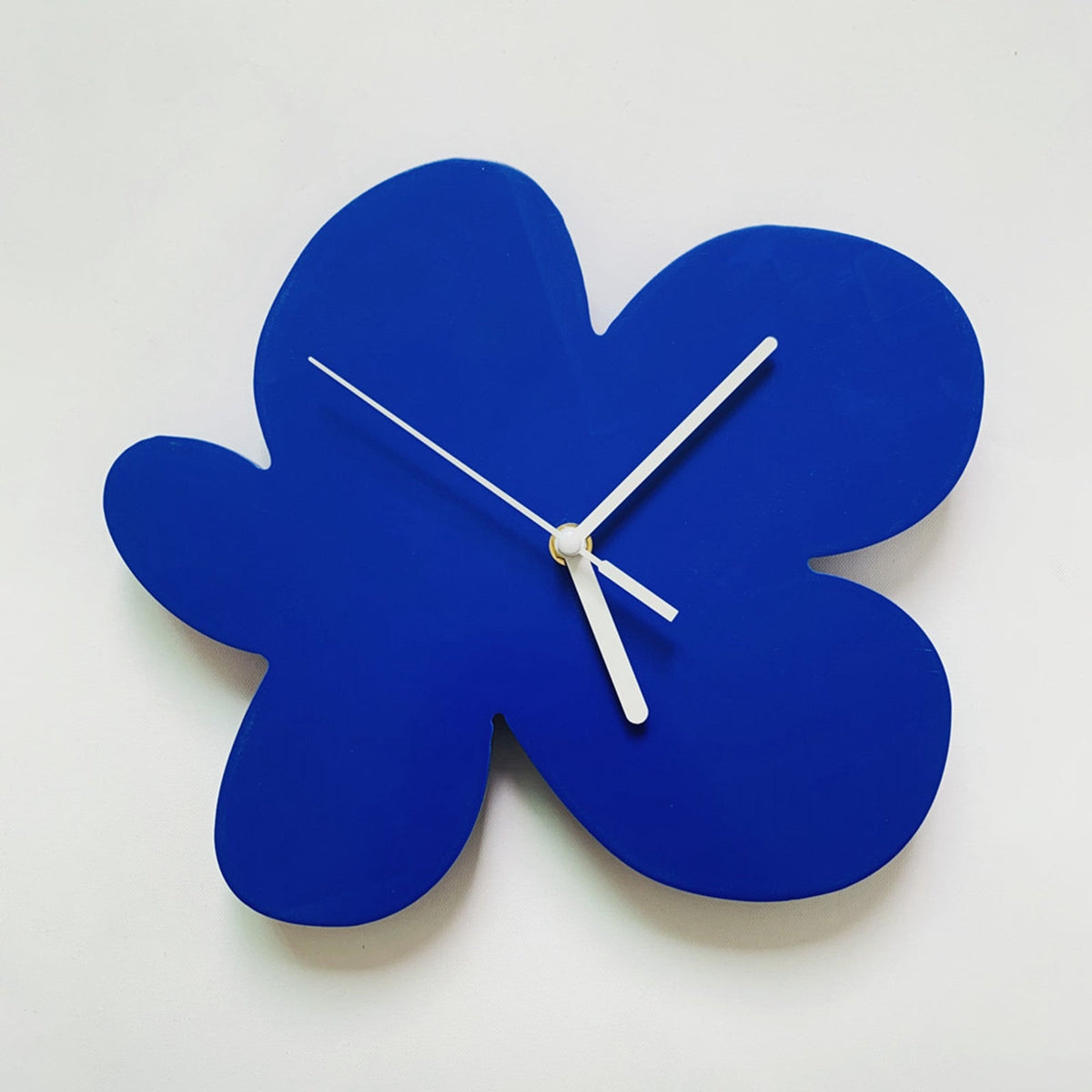 Floral Silent Wall Clock – Nordic Farmhouse Style Home Decor Clock for Kitchen, Bedroom and Dining Room