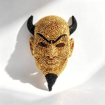 Crystal Horned Devil Mask – Rhinestone Full-Face Demon Costume Accessory for Halloween, Masquerade Balls, Festivals and Bold Gothic Party Looks