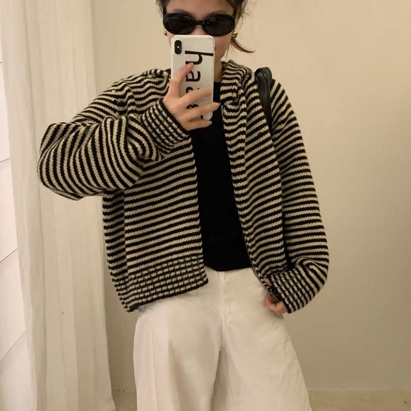 Retro Striped Knit Cardigan – Women's Zip Up Hooded Sweater with Loose Fit, Short Coat Design and Korean Autumn Winter Style
