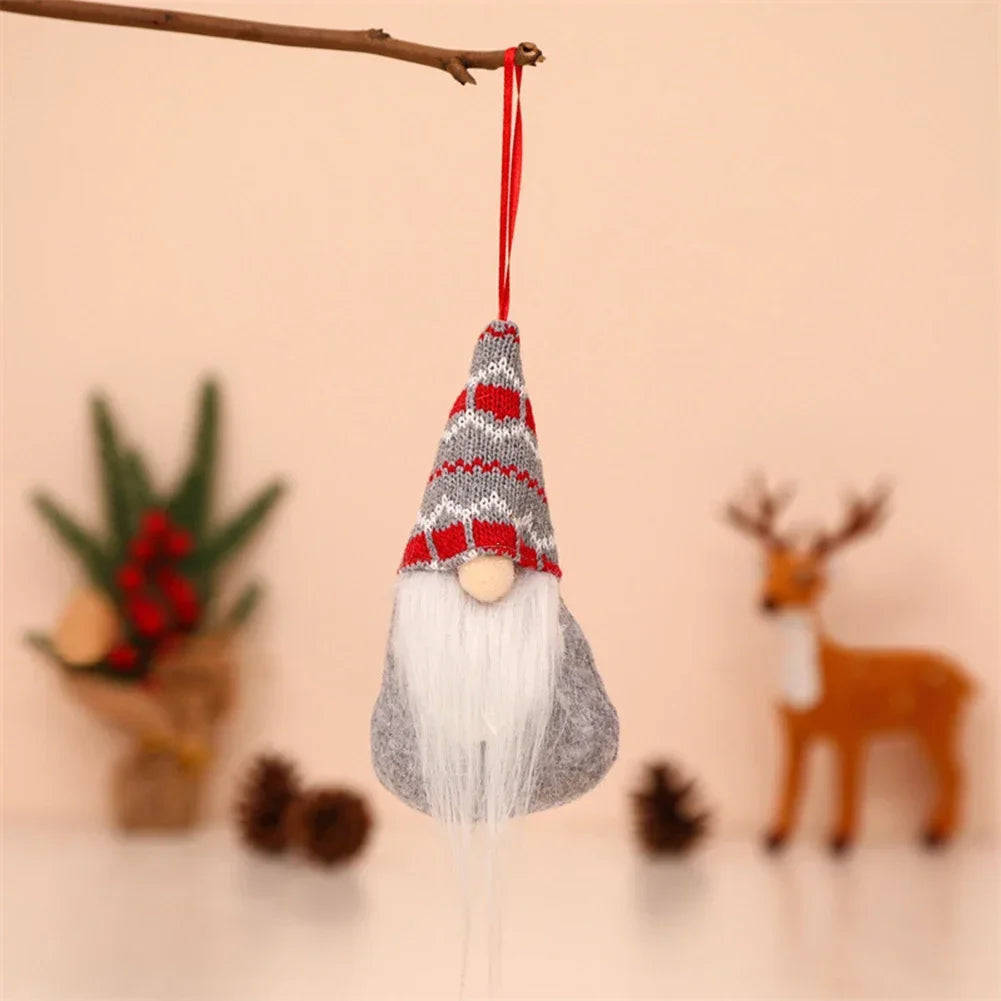 Santa Faceless Gnome Wall Decor – Adorable Hanging Christmas Dwarf Ornament for Xmas Trees, Holiday Dinners, Festive Home Styling, and Cozy Seasonal Atmosphere