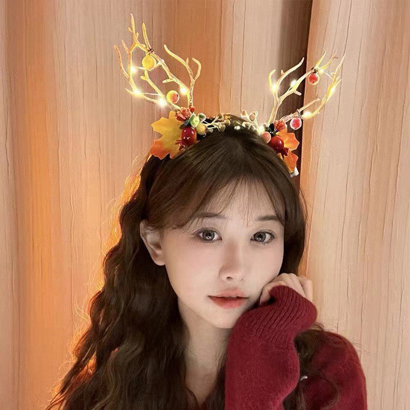 Christmas Light-Up Headband – LED Deer Ears Hair Clips & Accessories for Holiday Parties, New Year Celebrations & Cute Festive Gifting