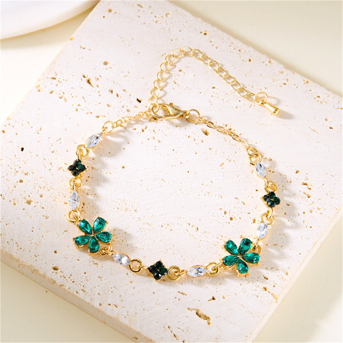 Elegant Crystal Flower Bracelet – Sparkling Zircon Floral Chain Jewelry for Women and Girls, Y2K Sweet Style Accessory for Weddings, Parties and Gifts