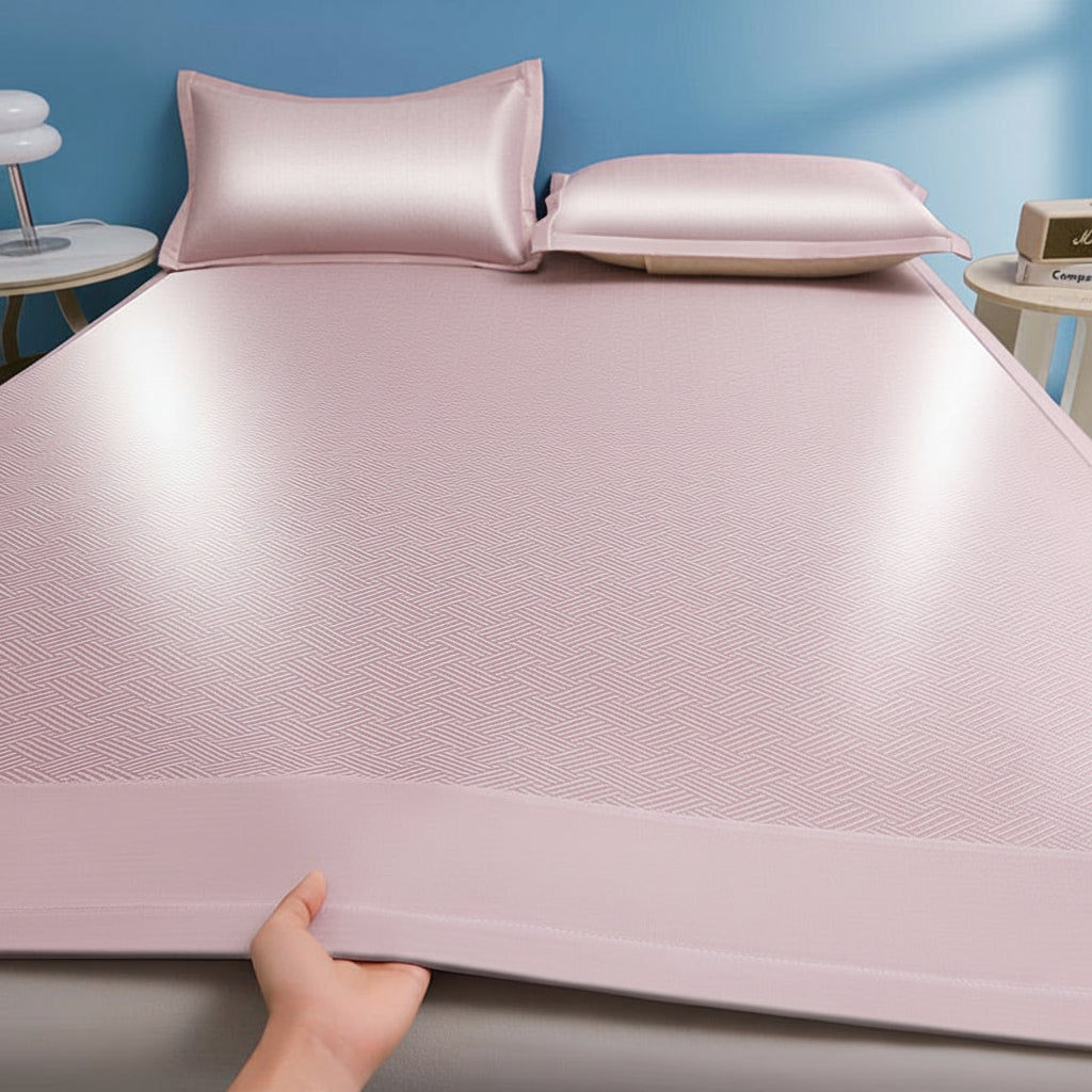 Cooling Ice Silk Mattress Pad – Carbon Fiber Summer Bed Mat with Wide Edging and Pillowcase for Cool, Comfortable Nighttime Sleep