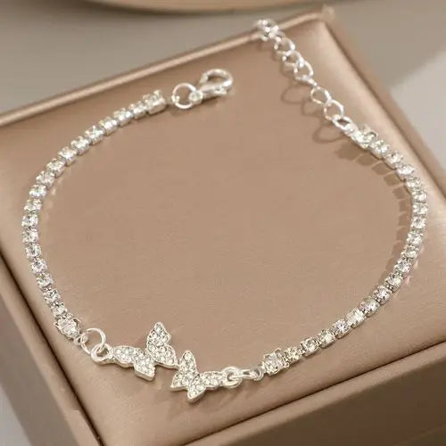 Sterling Silver Heart Zircon Bracelet – 925 Sparkling Adjustable Chain Jewelry with Elegant Korean Design for Women, Romantic Gifts and Parties