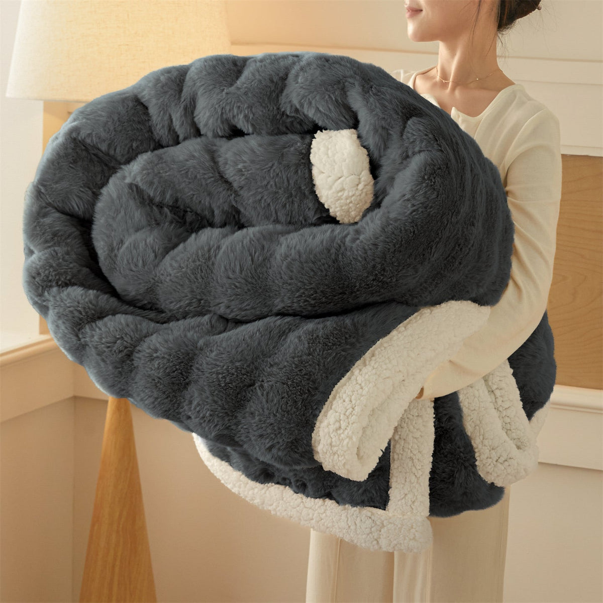 Luxury Faux Rabbit Fur Blanket – Thick Double Layer Plush Winter Bed and Sofa Throw for Cozy Warmth, Soft Comfort and Elegance