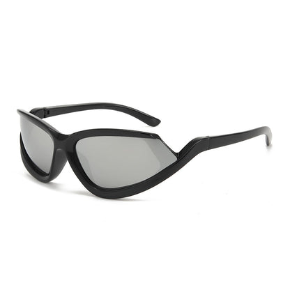 High-End Cycling Sunglasses – Sporty Notched Lens Design for Maximum UV Protection and Style