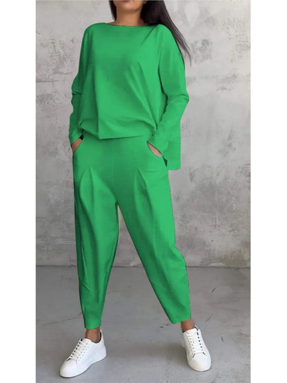 Women’s Two-Piece Pocket Shirt & Trousers Set – Loose Solid Office Outfit for Autumn 2024, Chic and Comfortable Fashion Staple