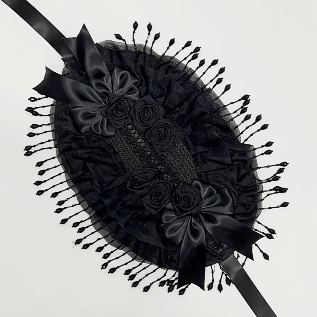 Gothic Halloween Cosplay Hat – Black Lace Cap with Pearl Tassels, Bow & Feather Details for Girls, Costume Parties and Photo Props