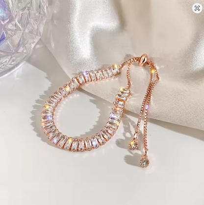 Gold-Plated Rhinestone Bracelet – 18K Gold Adjustable Stainless Steel Jewelry for the Modern Trendsetter
