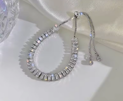 Gold-Plated Rhinestone Bracelet – 18K Gold Adjustable Stainless Steel Jewelry for the Modern Trendsetter
