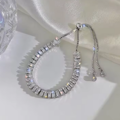 Gold-Plated Rhinestone Bracelet – 18K Gold Adjustable Stainless Steel Jewelry for the Modern Trendsetter