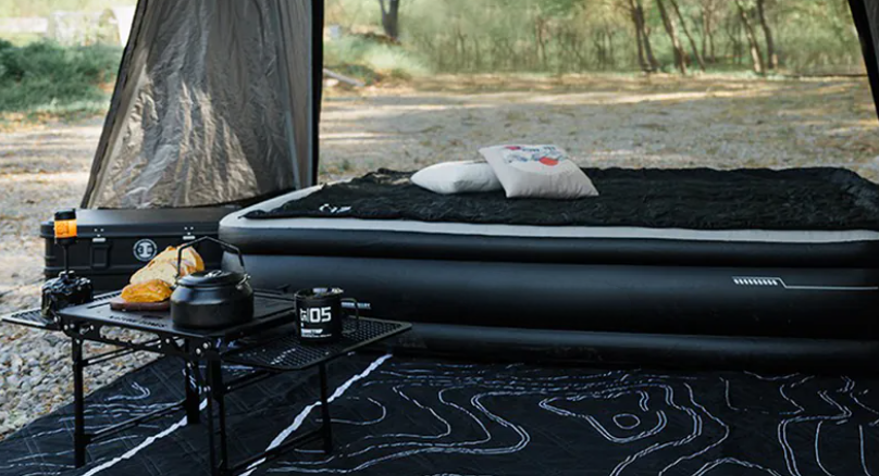 Outdoor Picnic Mat – Waterproof Aluminum Film Blanket for Camping & Spring Outings