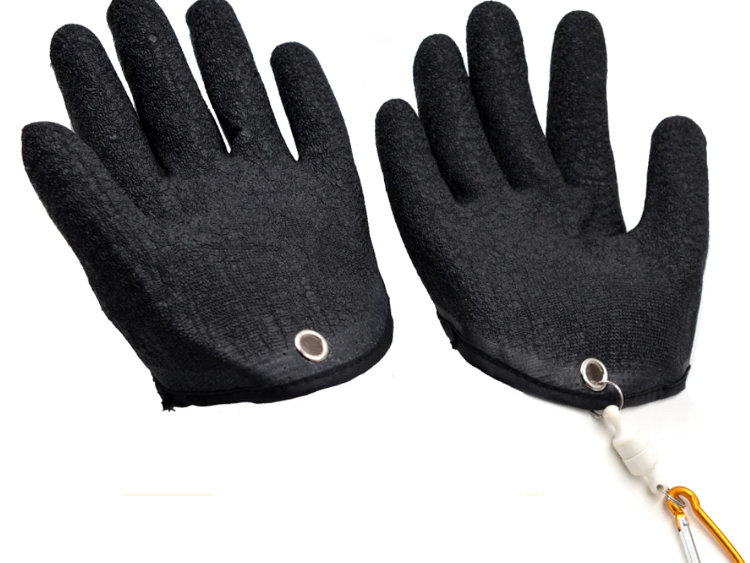 Puncture-Resistant Fishing Catch Gloves –  Fisherman Gloves with Magnetic Release, Anti-Slip & Protective Design