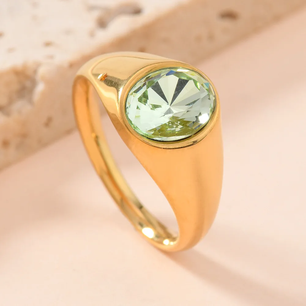 Vintage Oval Rhinestone Ring – 2025 Retro Chic Stainless Steel Jewelry for Timeless Feminine Elegance