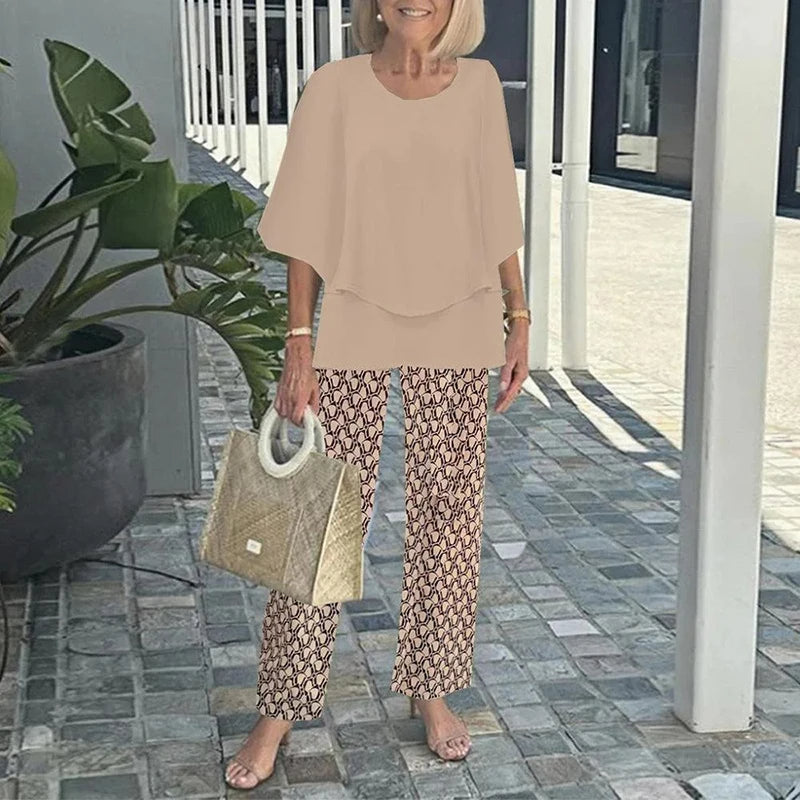 Elegant Women’s Ruffle Printed Suit Set – Flare Sleeve Blouse and Printed Pants Combo with Feminine Details for Chic Spring Style and Daytime Sophistication
