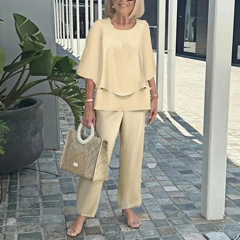 Elegant Women’s Ruffle Printed Suit Set – Flare Sleeve Blouse and Printed Pants Combo with Feminine Details for Chic Spring Style and Daytime Sophistication