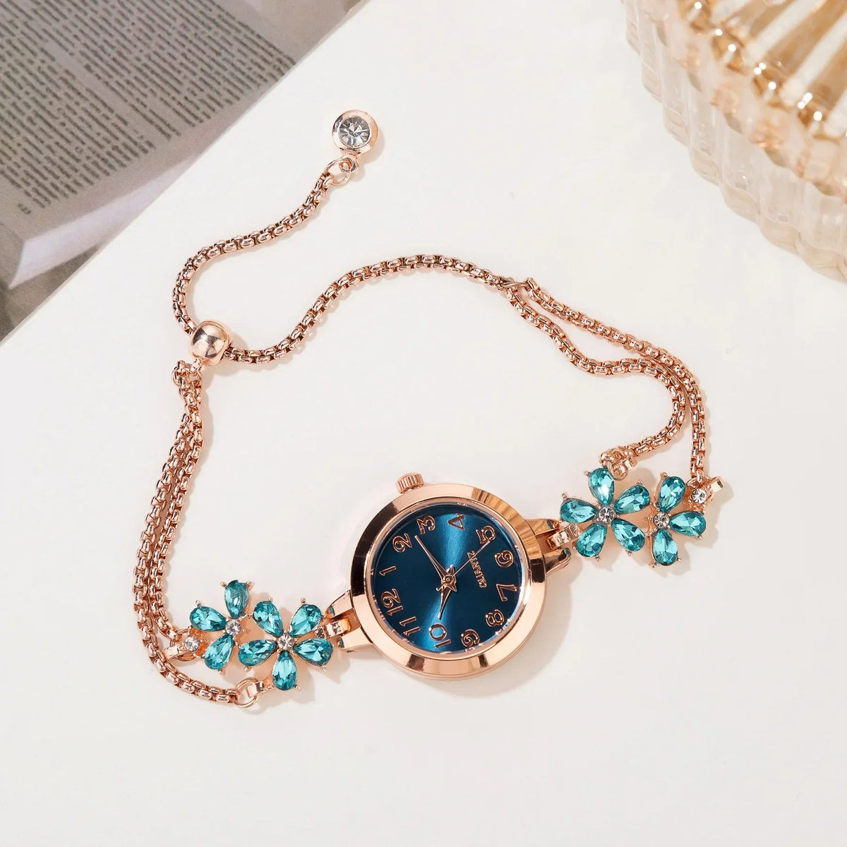 Vintage Rhinestone Women’s Quartz Bracelet Watch – Elegant Fashion Timepiece for Ladies, Classic Design for Luxury Everyday Style