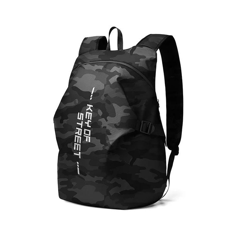 Waterproof Helmet Backpack – Motorcycle & Cycling Storage Bag with Reflective Stripe, Large Capacity & Secure Helmet Carrying Solution