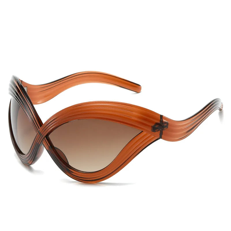 Oversized Cat Eye Futuristic Sunglasses – UV400 Y2K Punk-Style 2000s Party Glasses for Bold Summer Fashion and Cool Statement Looks