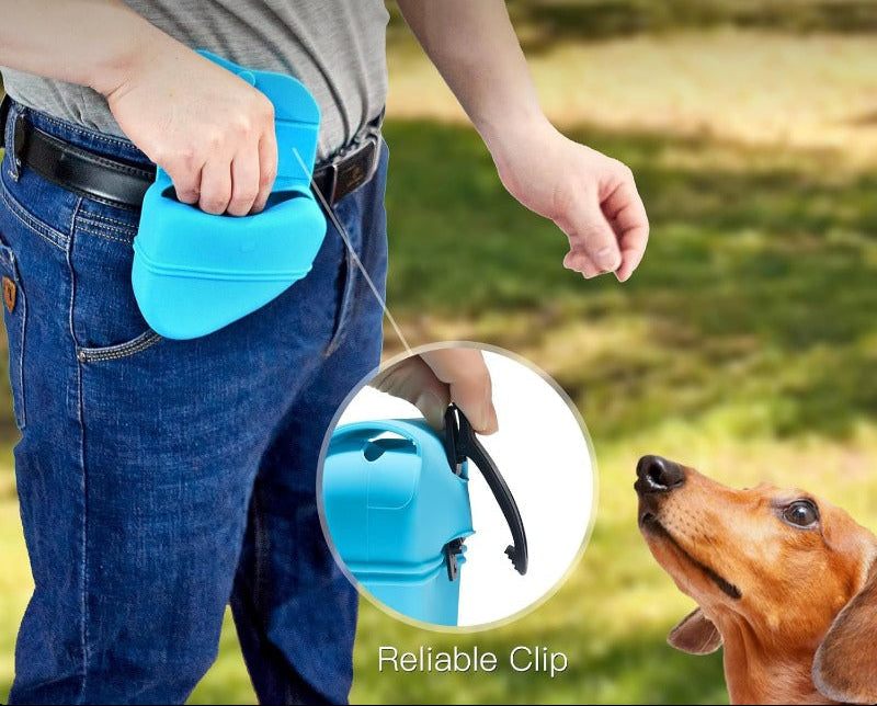 Dog Treat Pouch with Clip, Flip Cover, and Strong Magnet Closure – Portable Silicone Training Bag Perfect for Walking, Trainers, and Puppy Rewards