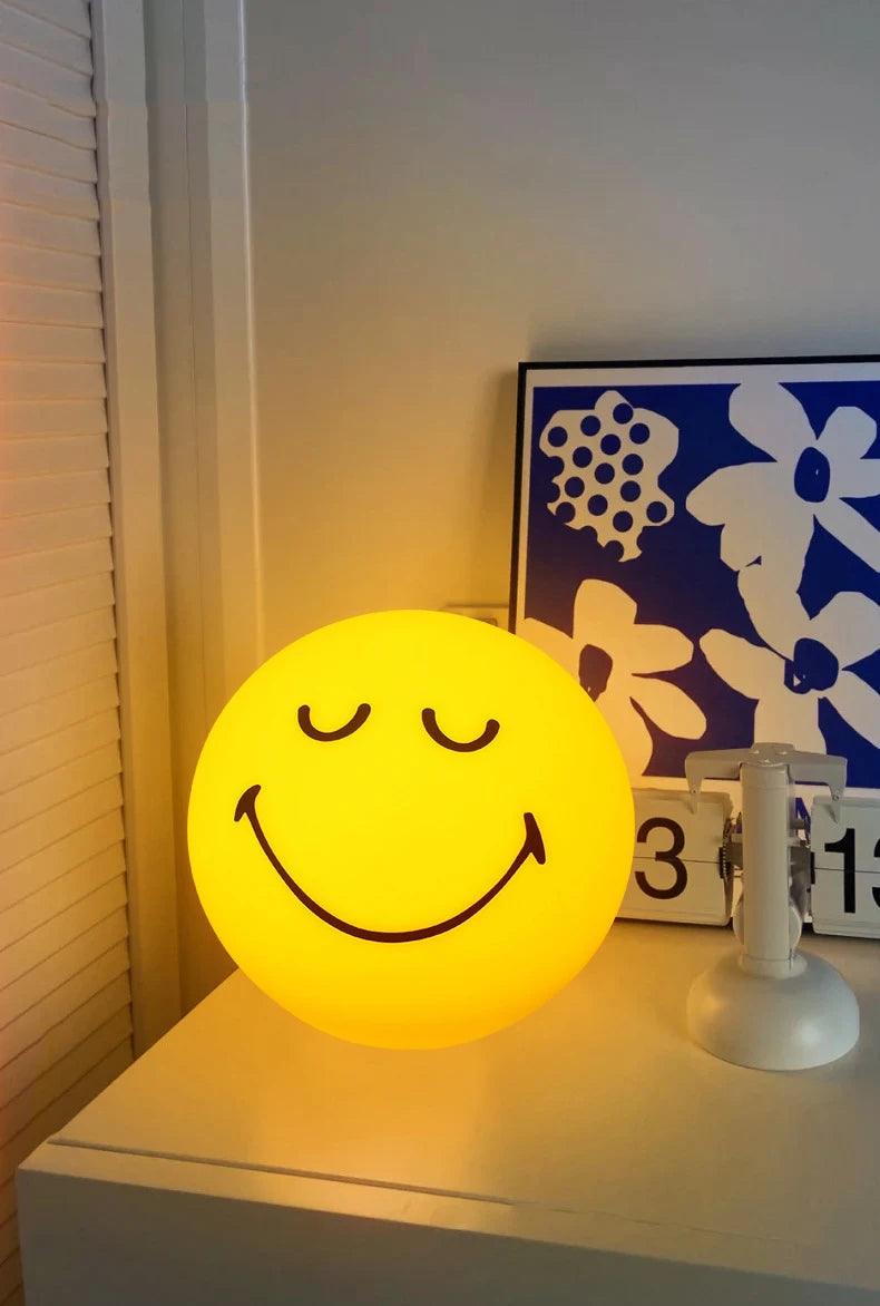 Smiling Sphere Night Light – Dimmable Rechargeable Lamp for Home Mood Lighting and Bedroom Decor