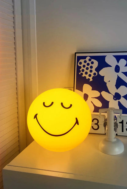 Smiling Sphere Night Light – Dimmable Rechargeable Lamp for Home Mood Lighting and Bedroom Decor