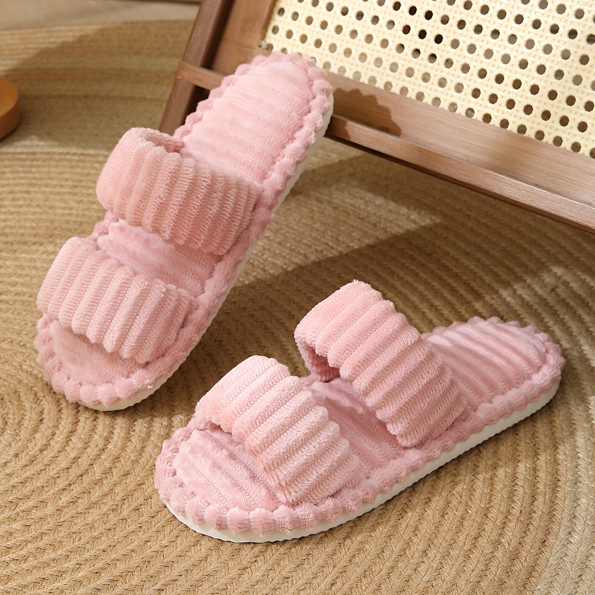 Women's Elegant Plush Slippers - Warm Lining, Open-Toe Style, Non-Slip Sole for Indoor Cozy Comfort & Style