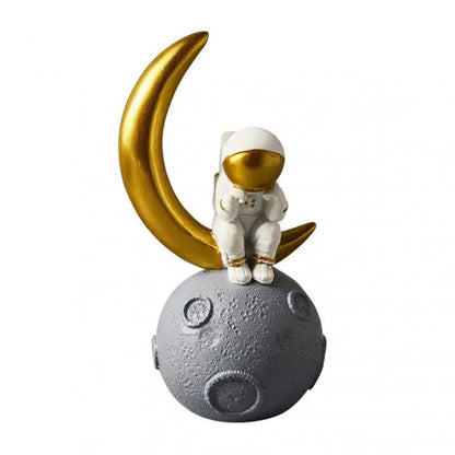 Astronaut Resin Decor – Space-Inspired Desk & Bedroom Décor, Perfect Gift for Space Enthusiasts