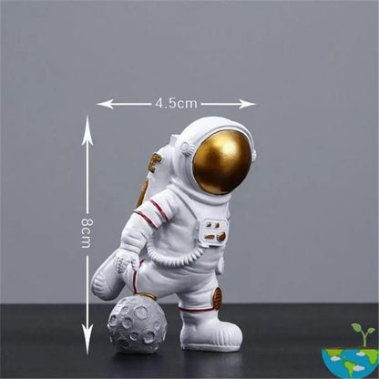 Astronaut Resin Decor – Space-Inspired Desk & Bedroom Décor, Perfect Gift for Space Enthusiasts