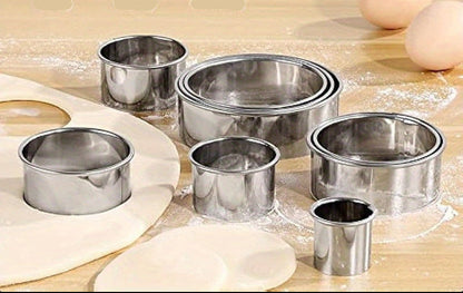 Stainless Steel Round Cookie Cutter Set – Heavy-Duty Circle Biscuit and Pastry Cutters with 11 Sizes for Baking Precision