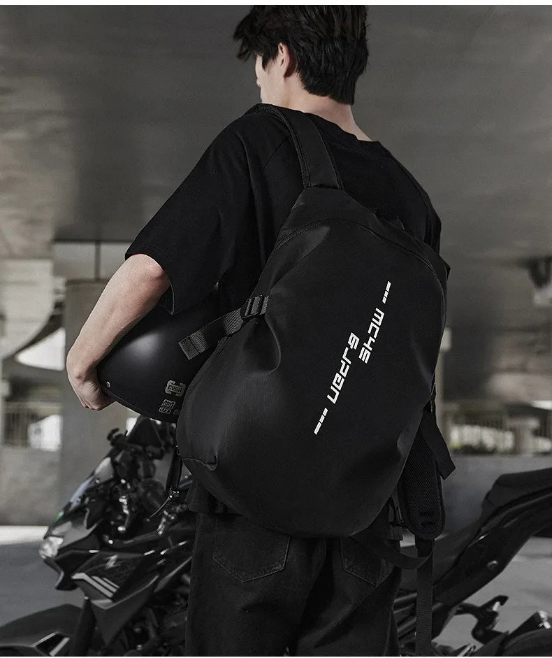 Waterproof Helmet Backpack – Motorcycle & Cycling Storage Bag with Reflective Stripe, Large Capacity & Secure Helmet Carrying Solution