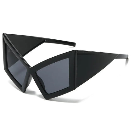 Oversized Cat Eye Sunglasses for Women – Retro Red Gradient UV400 Shades with Wide Legs for Stylish Outdoor Protection