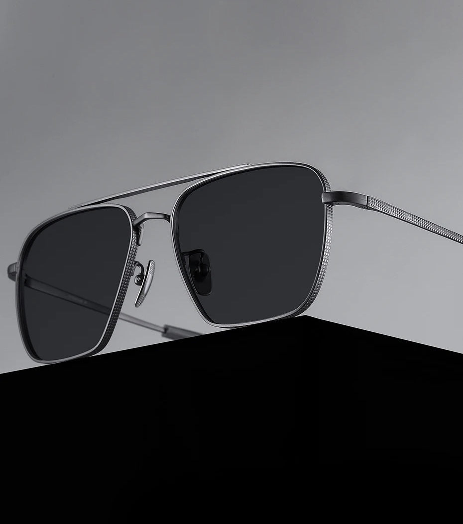 Polarized Pure Titanium Sunglasses for Men - Outdoor UV400 Photochromic Lens Eyewear, Lightweight Frame for Stylish & Safe Vision