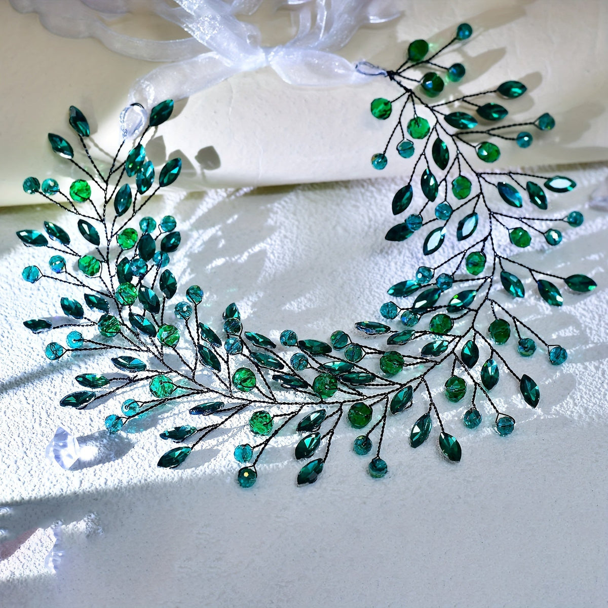 Emerald Rhinestone Hairband – High-End Carnival & Masquerade Headpiece for Elegant Ladies Seeking Glamorous Hair Accessories