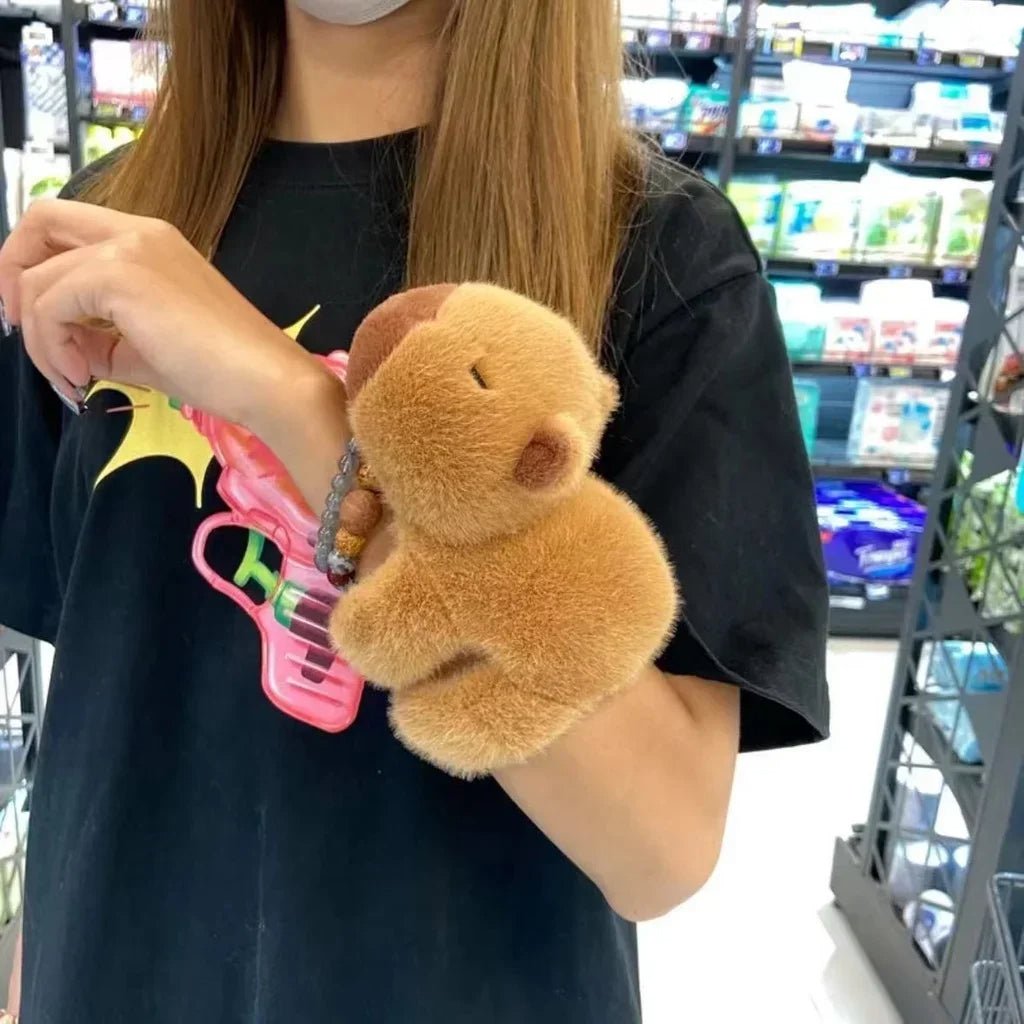 Capybara Plush Snap Bracelet and Key Chain – Fun Slap Wrap Wristband Toy for All Ages, Perfect New Year Gift & Playful Accessory