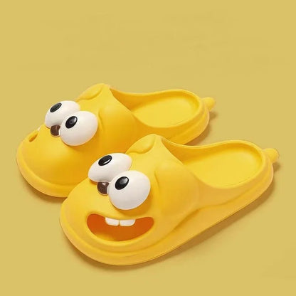 Cartoon Closed-Toe Slippers with Hole – Non-Slip Summer Slippers for Women, Perfect for Indoor Comfort and Outdoor Style