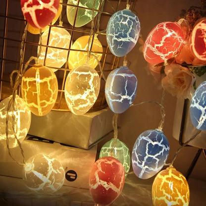 Cracked Egg LED String Lights – Enchanting Easter Décor for Your Home. Perfect Ornaments for Festive Vibes and Delightful Gifts