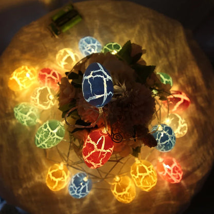 Cracked Egg LED String Lights – Enchanting Easter Décor for Your Home. Perfect Ornaments for Festive Vibes and Delightful Gifts