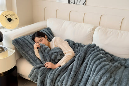 Ultra-Soft Faux Rabbit Fur Sherpa Throw Blanket – Double-Sided Weighted Microfiber Fleece Blanket for Bedroom and Living Room
