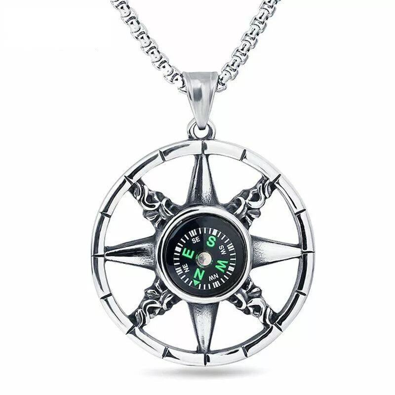 Vintage Men’s Compass Pendant Necklace – Stainless Steel Round Compass Jewelry for Travel-Inspired Street Style Accessories
