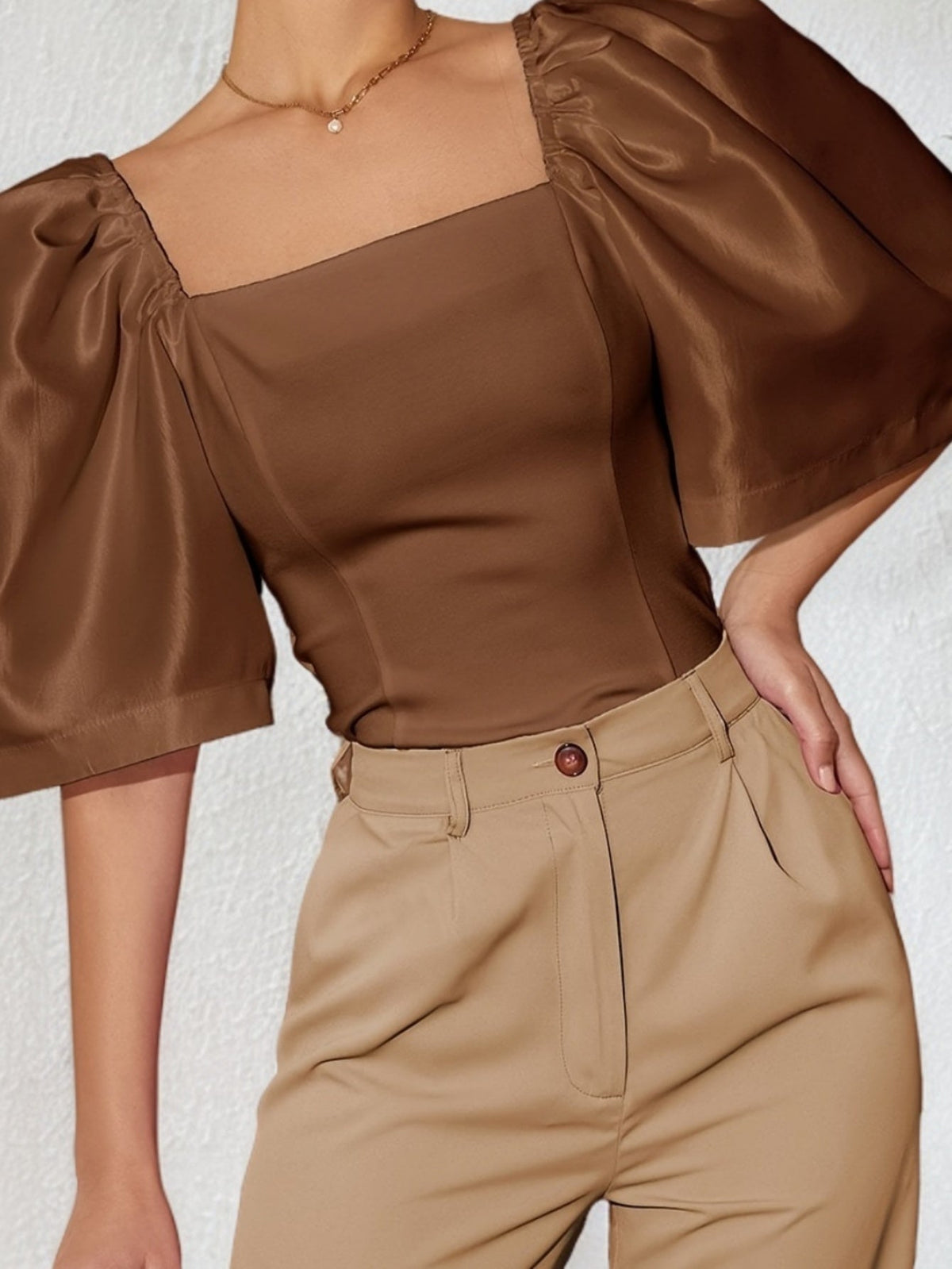 Chic Square Neck Lantern Sleeve Blouse – Woven Polyester Women’s Fashion Top for Spring/Summer Street Style with a Flattering Skinny Fit